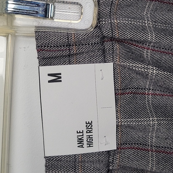 Express ankle high-rise pants - Picture 3 of 11